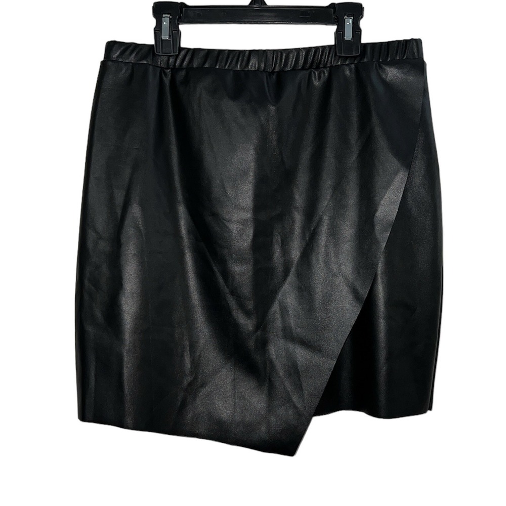 PrettyLittleThing Luisa Faux Leather Wrap Mini Skirt Womens Size 10 Black Skirt